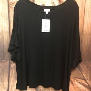 Solid loose fitting shirt